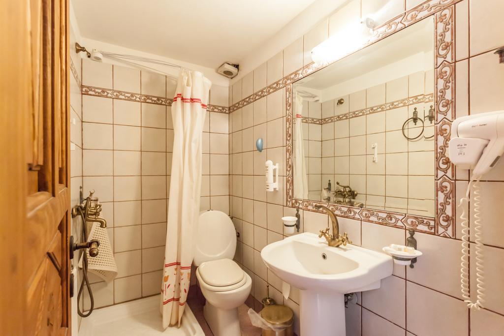Hotel Archontiko Montana à Vizitsa Extérieur photo