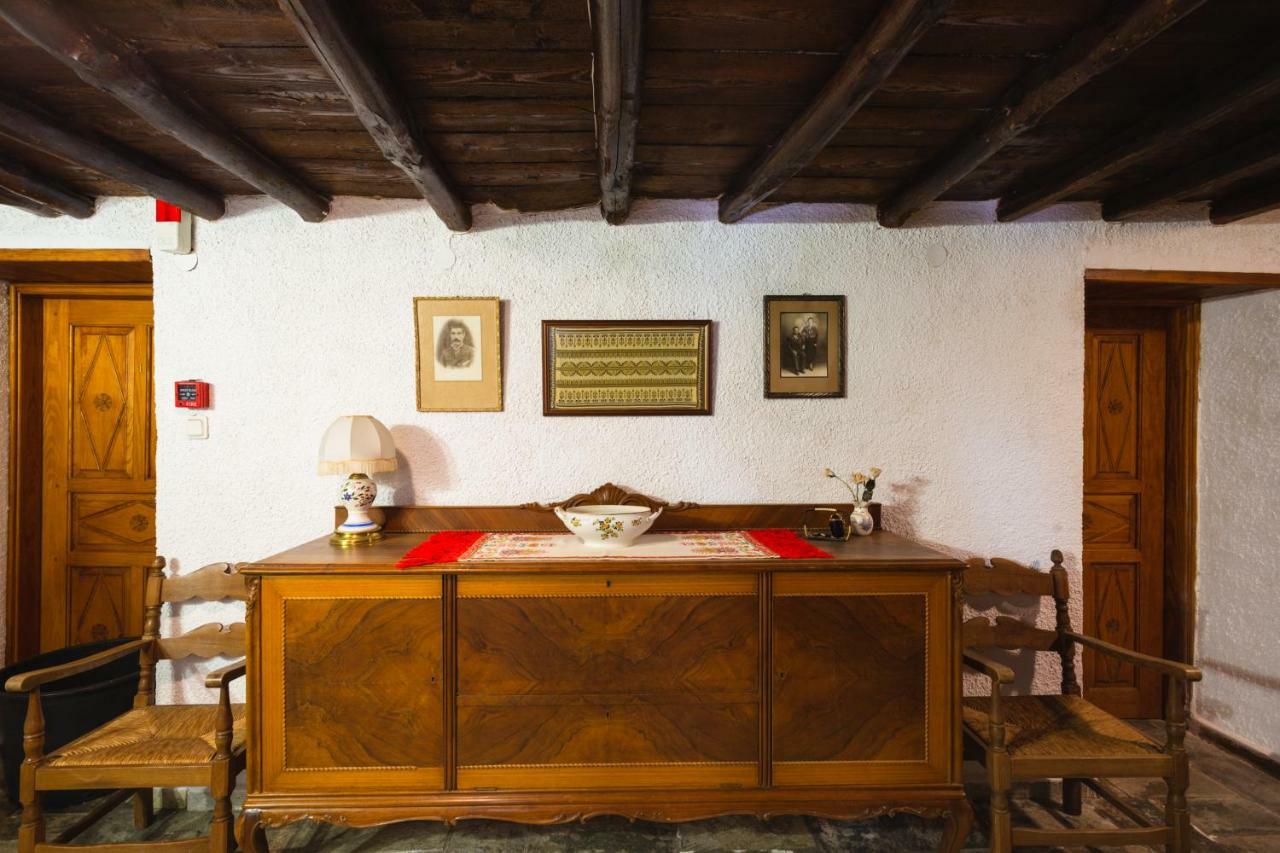 Hotel Archontiko Montana à Vizitsa Extérieur photo